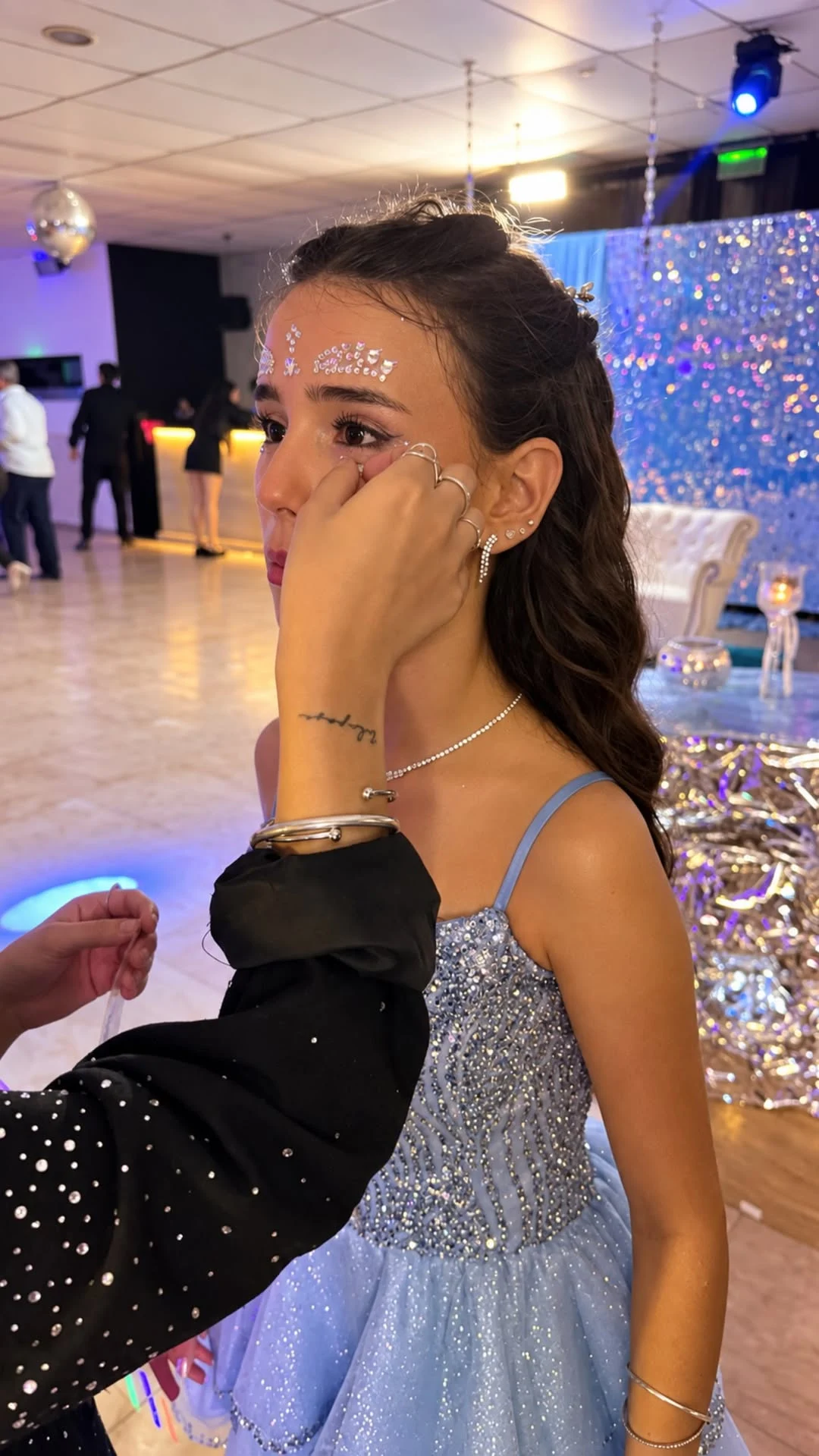 La aplicación de strass, detalle a detalle